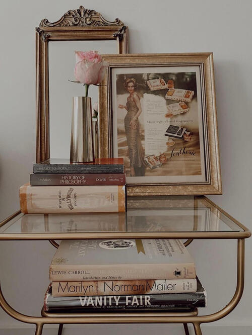vintage decor books ideas with a glass side table