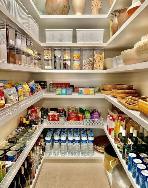 Kitchen Decor and Organization Ideas for a big pantry