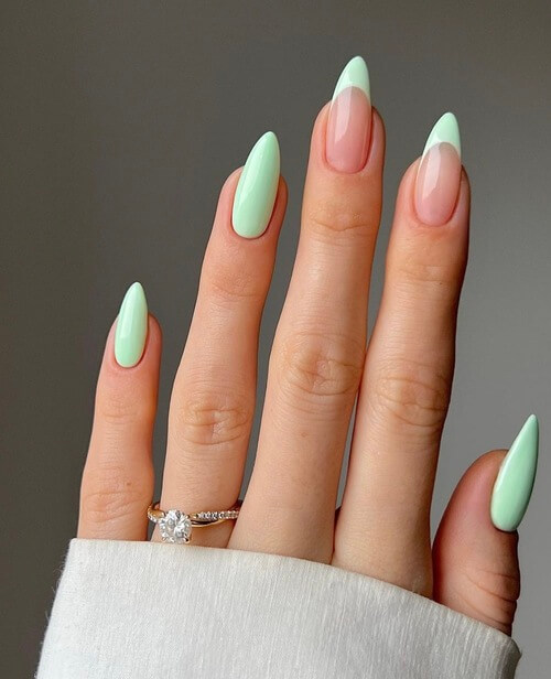 Fresh and clean mint green French tips