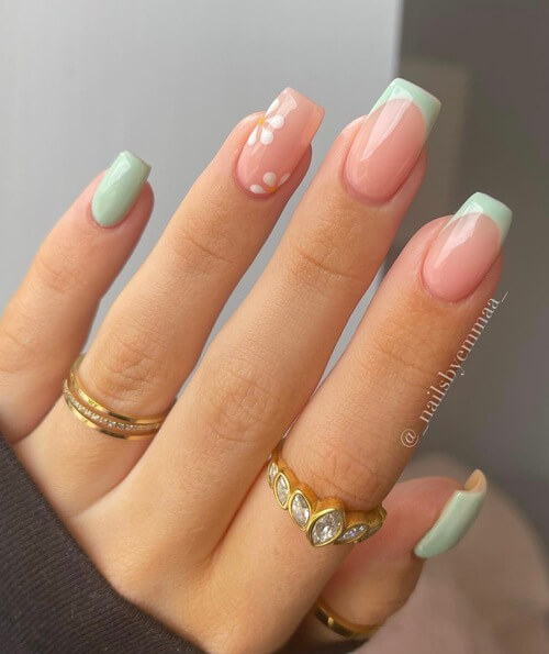 Bright mint French tips