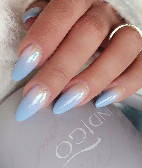 sky nail designs with blue gradient