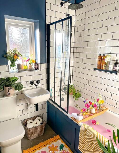 small bathroom decor ideas on a budget with various colors