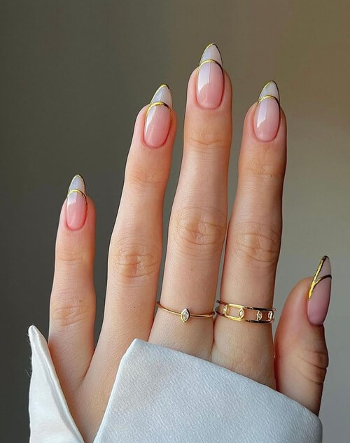 Summer nail art with gold lines