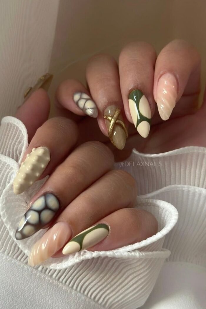 26 Fabulous Blooming Nails that Make Your Manicure Shine and Stand Out